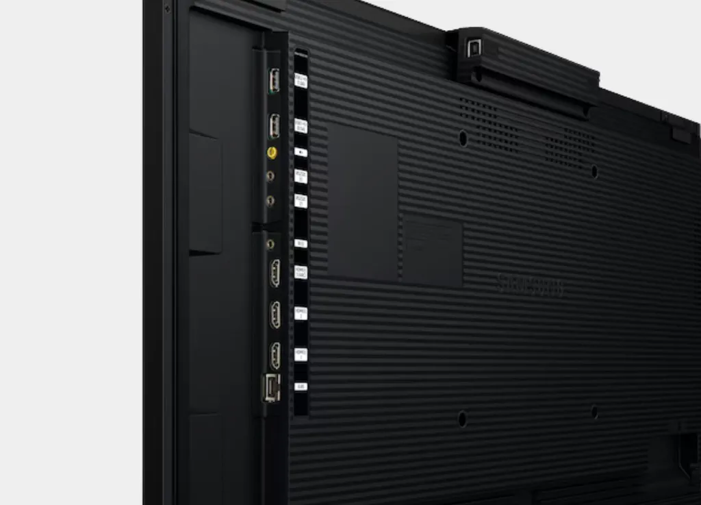 Samsung QM32 C-T (5).webp