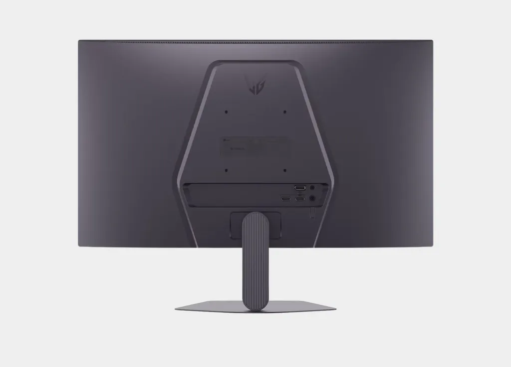 LG 27 UltraGear G5 Gaming Monitor 27G523B FHD IPS 200Hz (3).webp